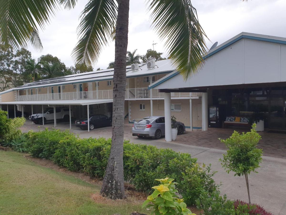 Colonial Palms Motor Inn Airlie Beach Exterior photo