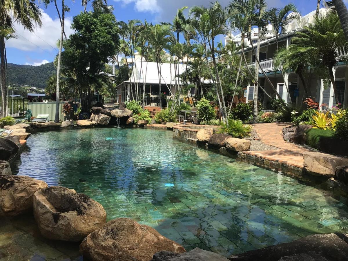 Colonial Palms Motor Inn Airlie Beach Exterior photo