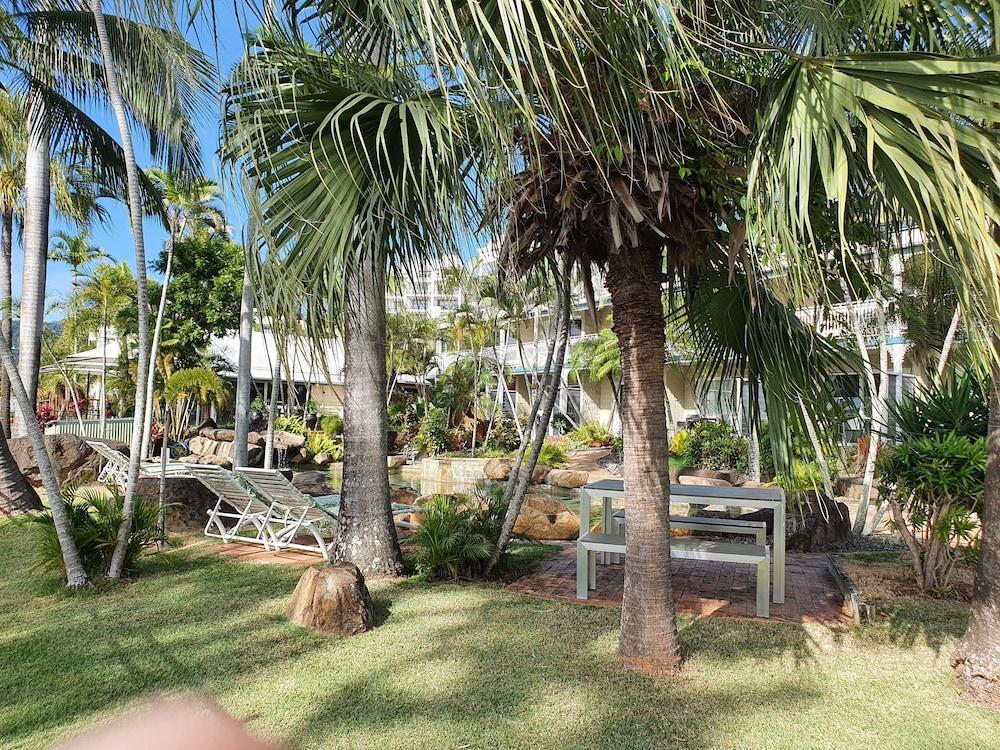 Colonial Palms Motor Inn Airlie Beach Exterior photo