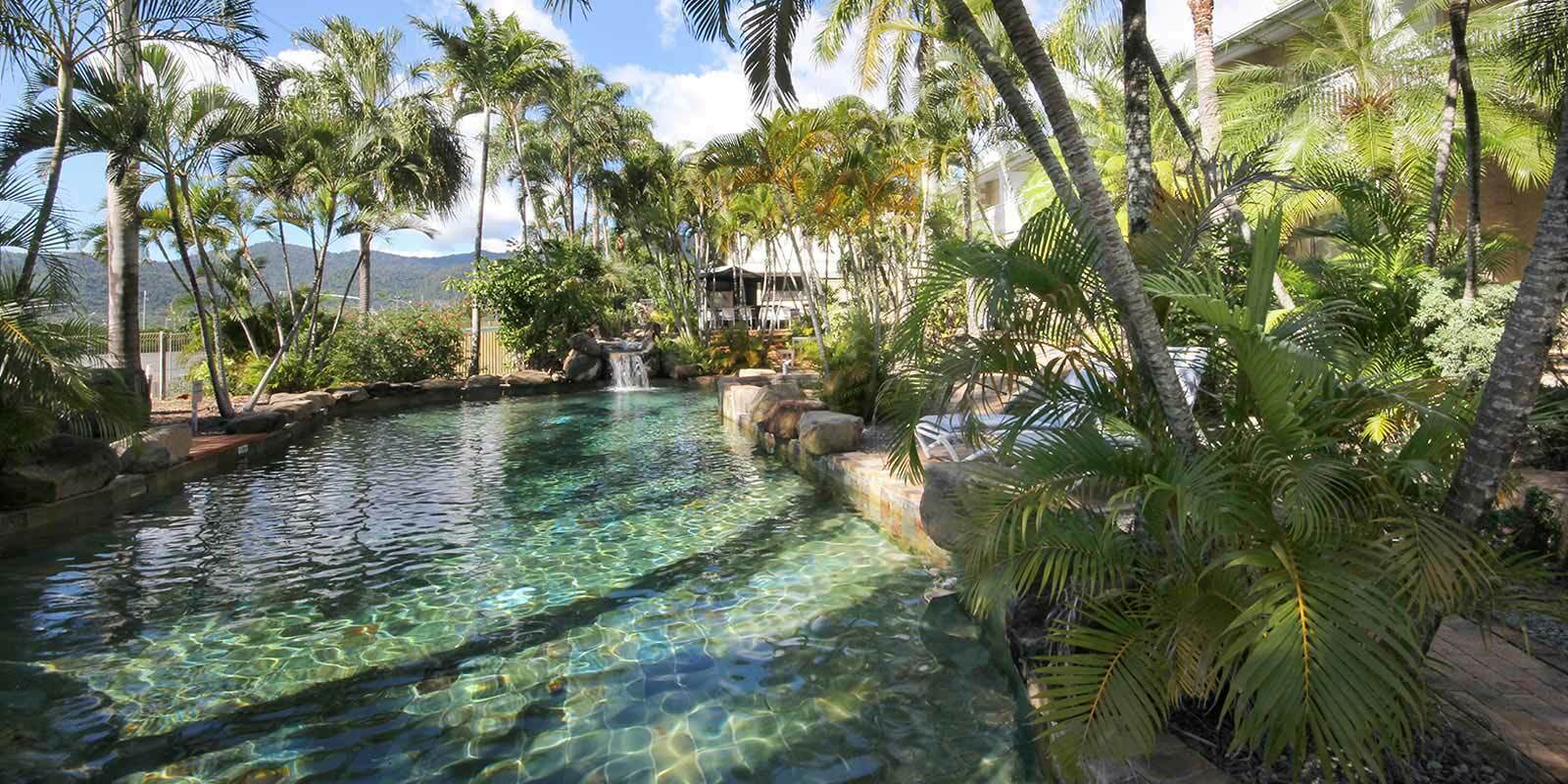 Colonial Palms Motor Inn Airlie Beach Exterior photo